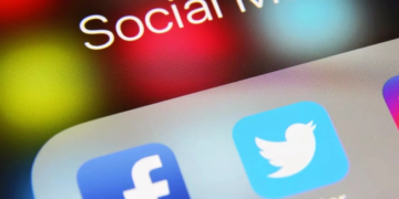 Govt notifies changes to IT Rules 2021, grievance panel to hear complaints