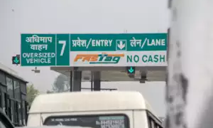 High Court seeks Centre’s response on plea asking banks to pay interest on FASTag collected money