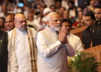 PM ups the ante for co-op; askes it to partner govt for a developed India