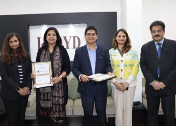 Lloyd Business School partners with Smartbridge Trading Solutions to bridge academia and industry