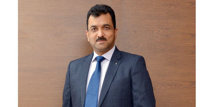 Bridging the digital divide : Innovations in microfinance technology in rural India