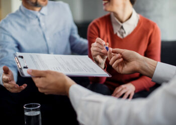 AU SFB ties up with SBI Life Insurance to expand insurance access across India